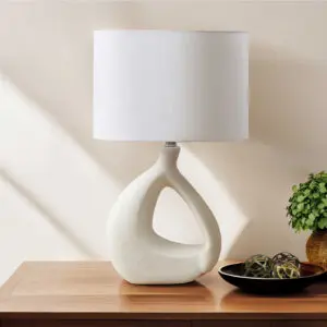 23H-TABLE-LAMP-IVORY-RESIN-IVORY-SHADE-1